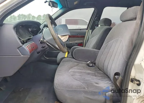 2000 Mercury Grand Marquis Gs z USA, uszkodzony, nr VIN 2MEFM74WXYX737949